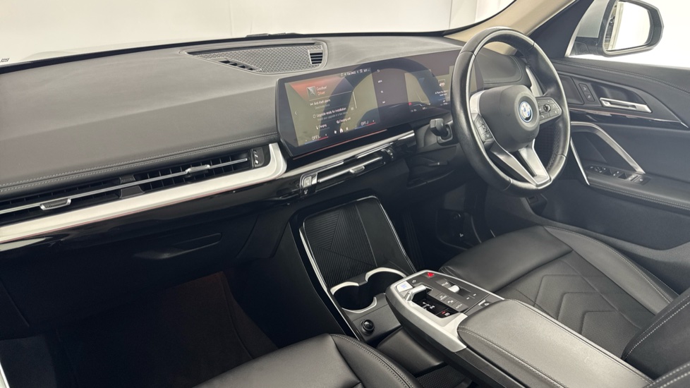 BMW iX1 230kW xDrive30 xLine 65kWh 5dr Auto Electric Estate - Image 7