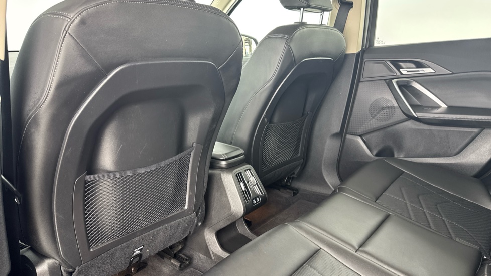 BMW iX1 230kW xDrive30 xLine 65kWh 5dr Auto Electric Estate - Image 38