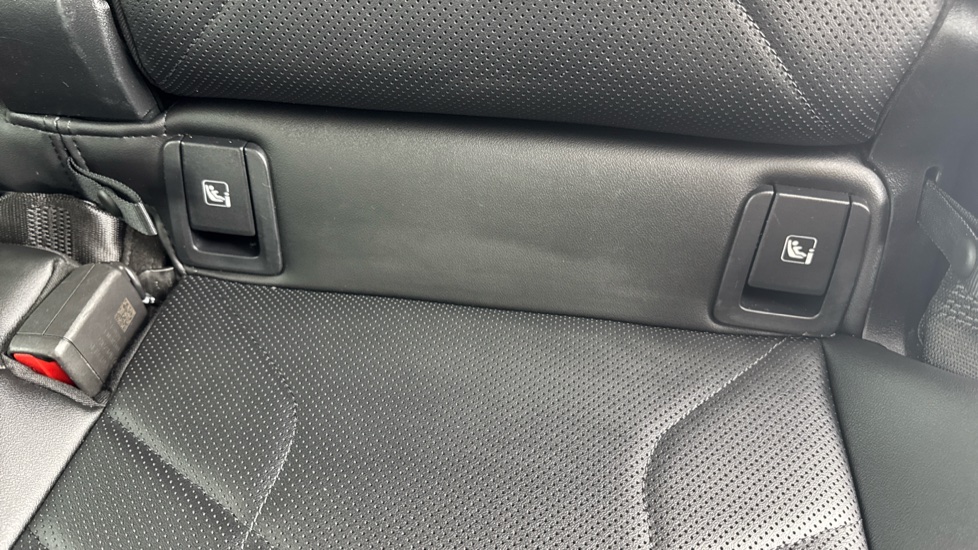 BMW iX1 230kW xDrive30 xLine 65kWh 5dr Auto Electric Estate - Image 39