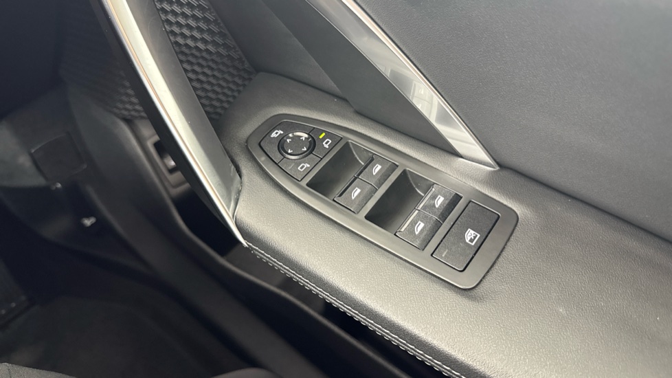 BMW iX1 230kW xDrive30 xLine 65kWh 5dr Auto Electric Estate - Image 53