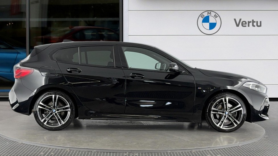BMW 1 Series 118i [136] M Sport 5dr Step Auto [LCP] Petrol Hatchback - Image 3