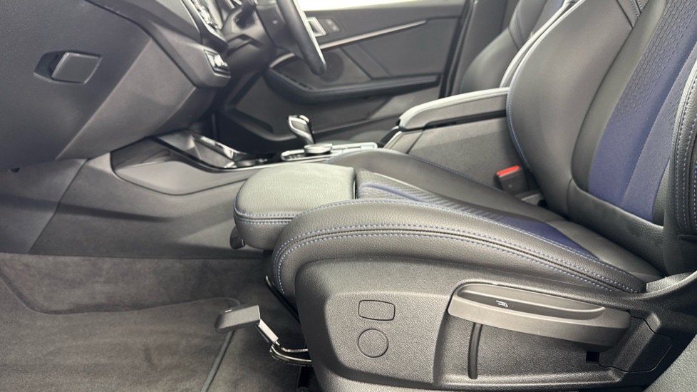 BMW 1 Series 118i [136] M Sport 5dr Step Auto [LCP] Petrol Hatchback - Image 32