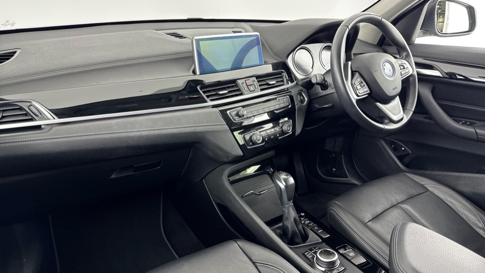 BMW X1 xDrive 25e xLine 5dr Auto Estate - Image 7