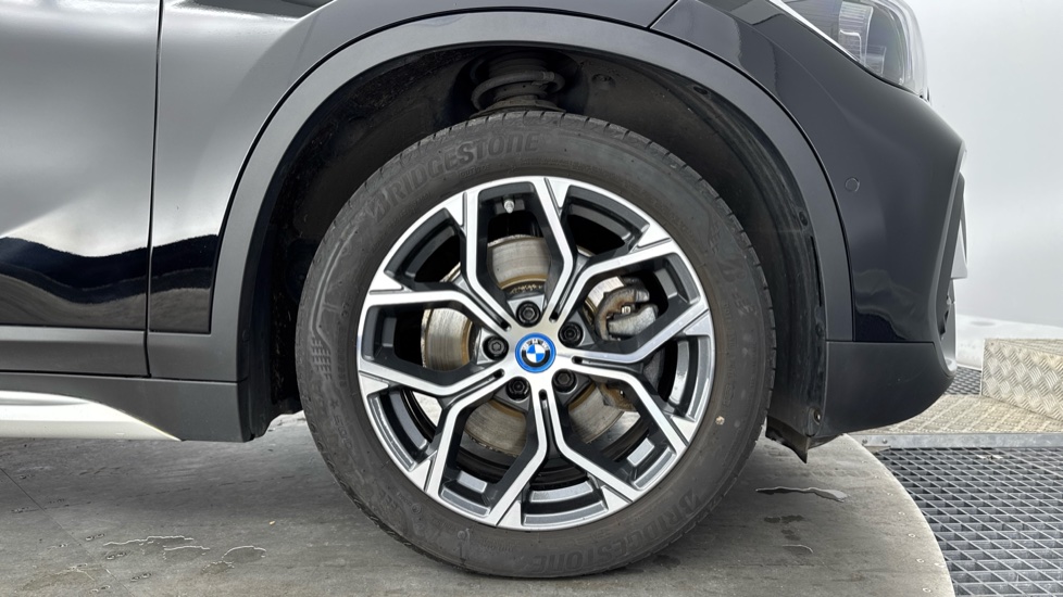 BMW X1 xDrive 25e xLine 5dr Auto Estate - Image 14