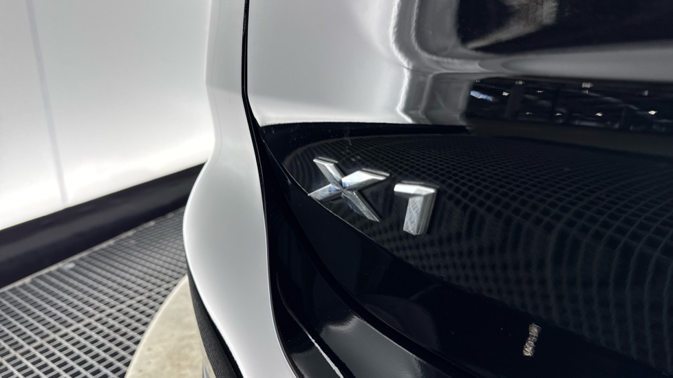 BMW X1 xDrive 25e xLine 5dr Auto Estate - Image 25