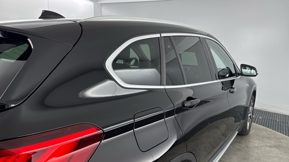 BMW X1 xDrive 25e xLine 5dr Auto Estate - Image 28