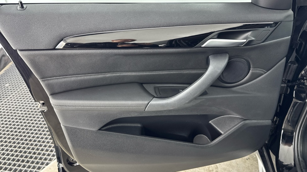 BMW X1 xDrive 25e xLine 5dr Auto Estate - Image 33
