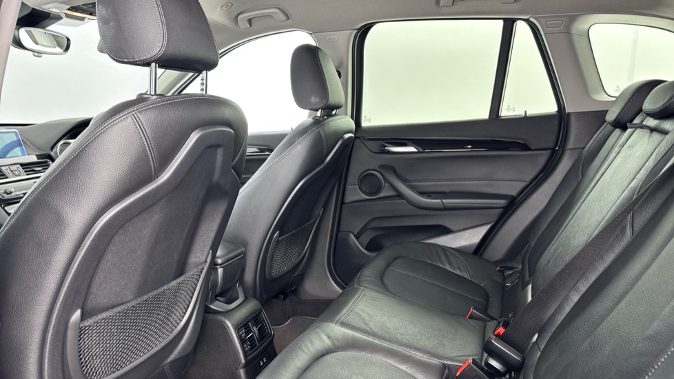 BMW X1 xDrive 25e xLine 5dr Auto Estate - Image 36