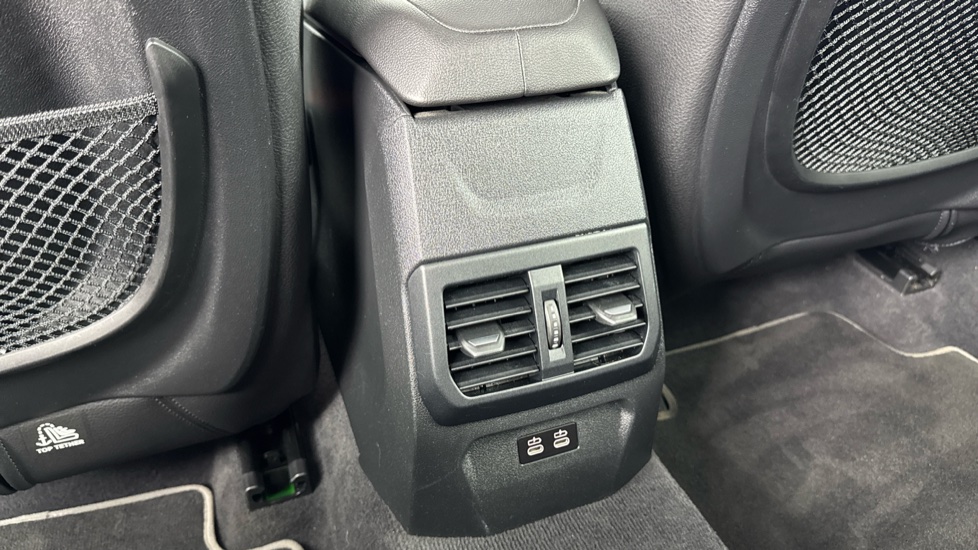 BMW 2 Series 218i [136] Sport 4dr DCT [Live Cockpit Prof] Petrol Saloon - Image 37