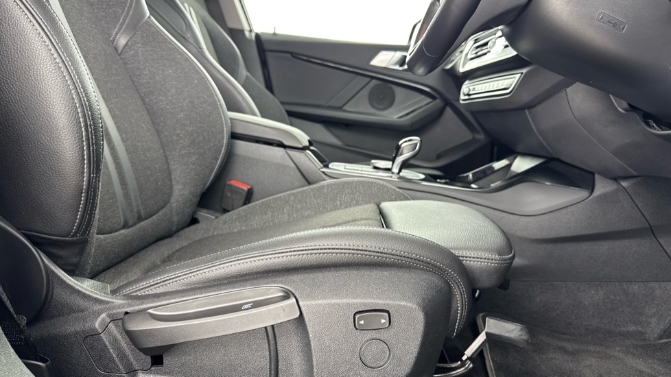 BMW 2 Series 218i [136] Sport 4dr DCT [Live Cockpit Prof] Petrol Saloon - Image 39