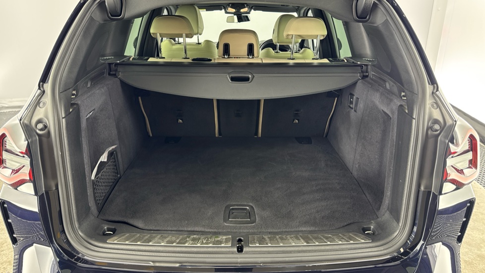 BMW iX3 210kW M Sport Pro 80kWh 5dr Auto Electric Estate - Image 13