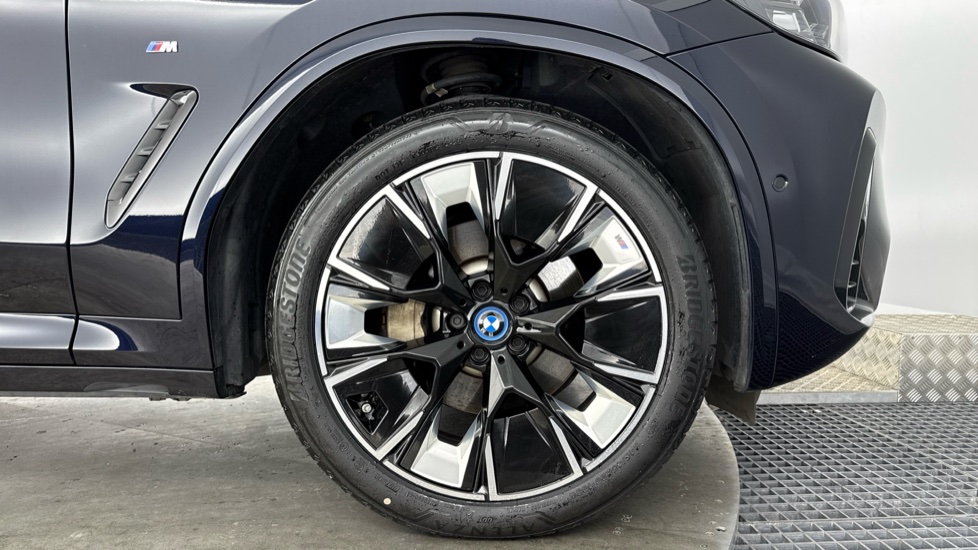 BMW iX3 210kW M Sport Pro 80kWh 5dr Auto Electric Estate - Image 14