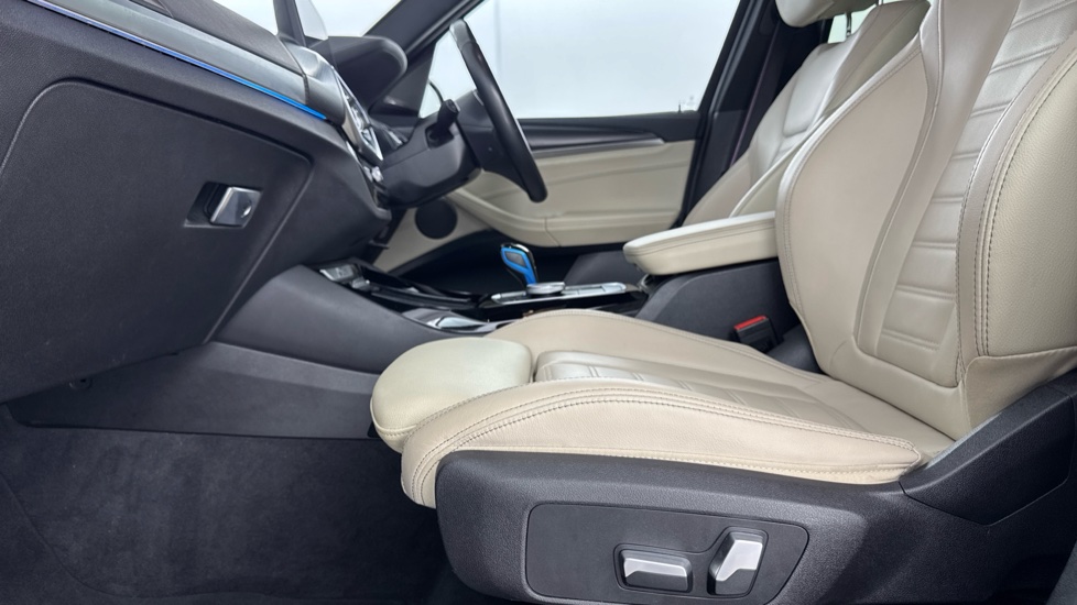 BMW iX3 210kW M Sport Pro 80kWh 5dr Auto Electric Estate - Image 36