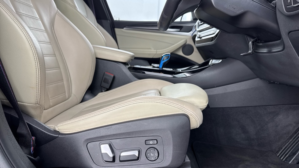 BMW iX3 210kW M Sport Pro 80kWh 5dr Auto Electric Estate - Image 45