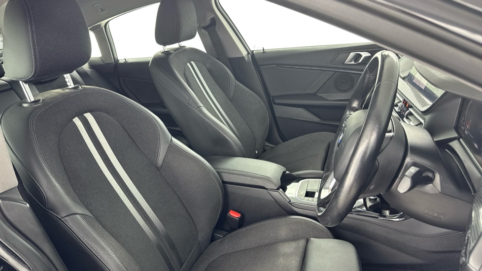 BMW 2 Series 218i Sport 4dr DCT Petrol Saloon - Image 11