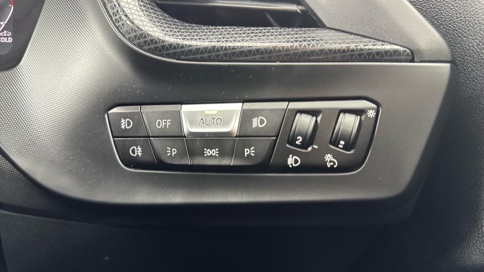 BMW 2 Series 218i Sport 4dr DCT Petrol Saloon - Image 20
