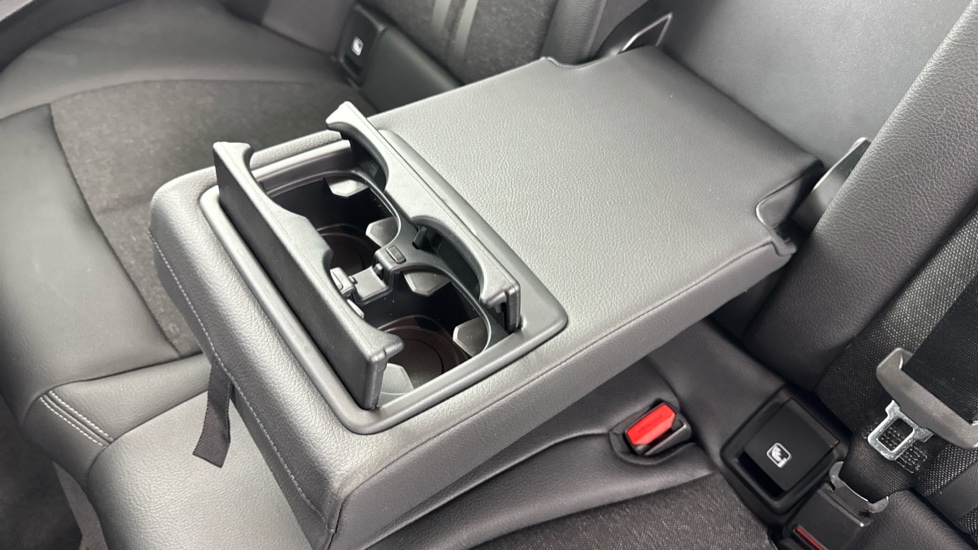 BMW 2 Series 218i Sport 4dr DCT Petrol Saloon - Image 38