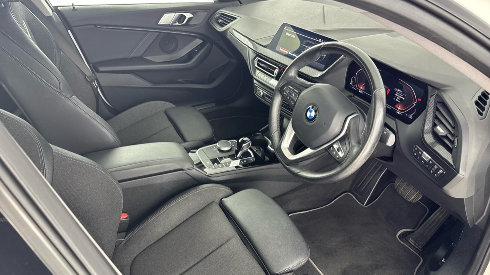 BMW 2 Series 218i Sport 4dr DCT Petrol Saloon - Image 6