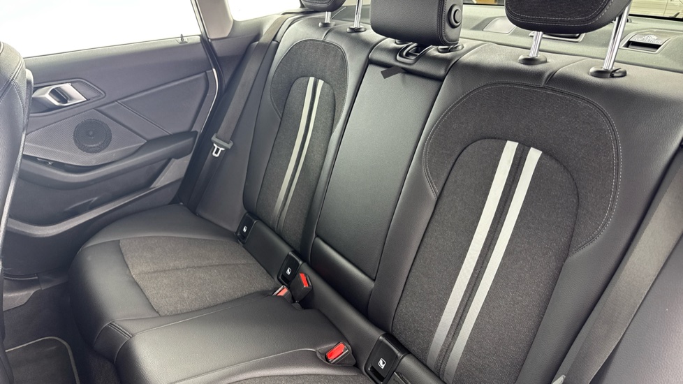 BMW 2 Series 218i Sport 4dr DCT Petrol Saloon - Image 12