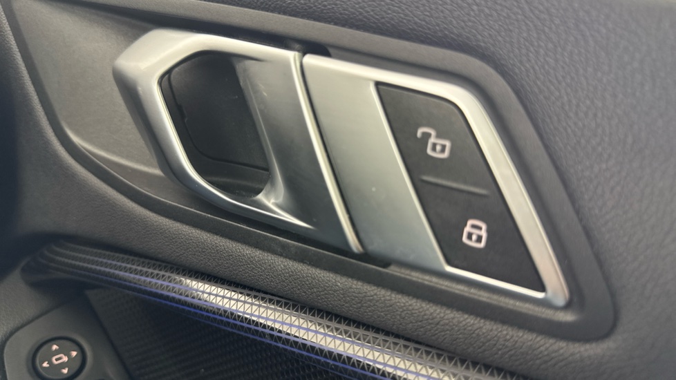 BMW 2 Series 218i Sport 4dr DCT Petrol Saloon - Image 28