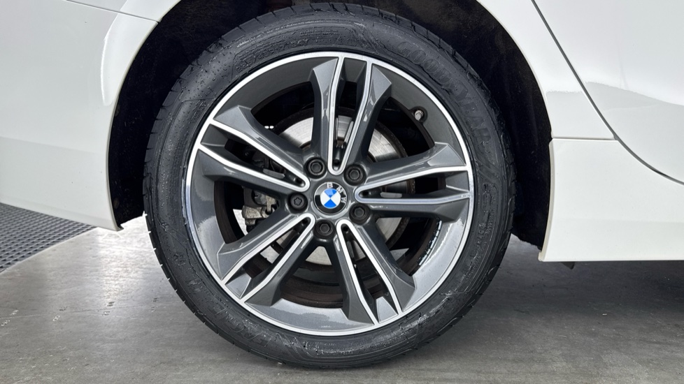 BMW 2 Series 218i Sport 4dr DCT Petrol Saloon - Image 30