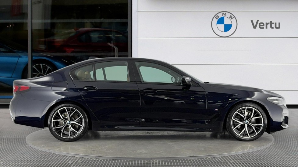 BMW 5 Series 520d MHT M Sport 4dr Step Auto Diesel Saloon - Image 3