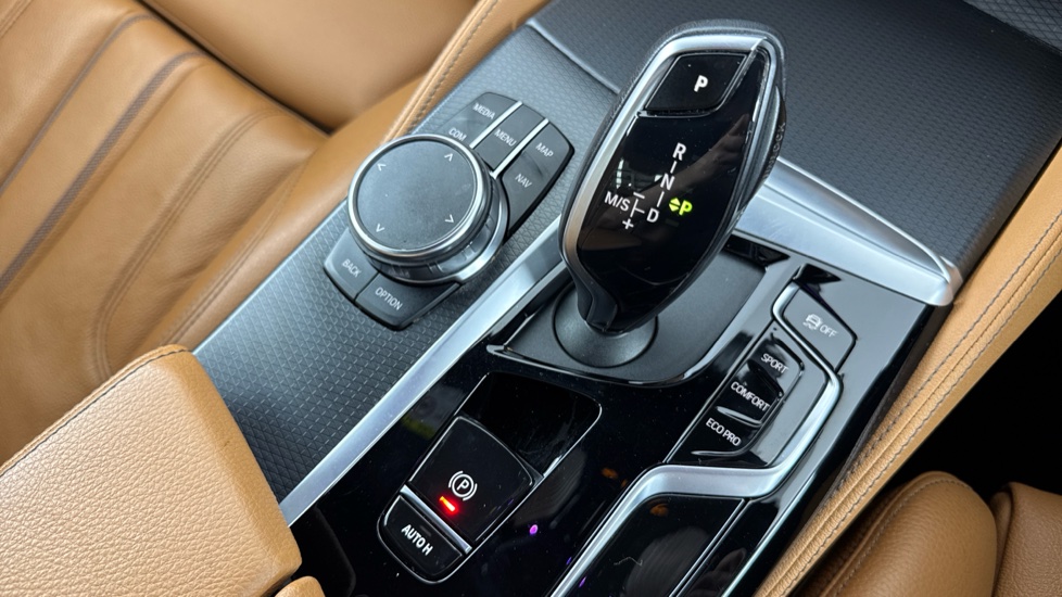 BMW 5 Series 520d MHT M Sport 4dr Step Auto Diesel Saloon - Image 19