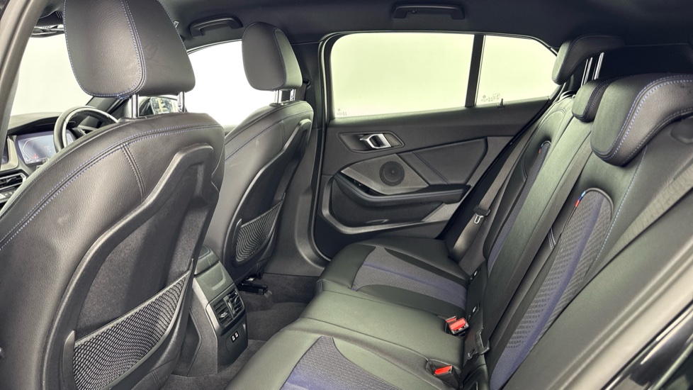 BMW 1 Series 118i [136] M Sport 5dr Petrol Hatchback - Image 34