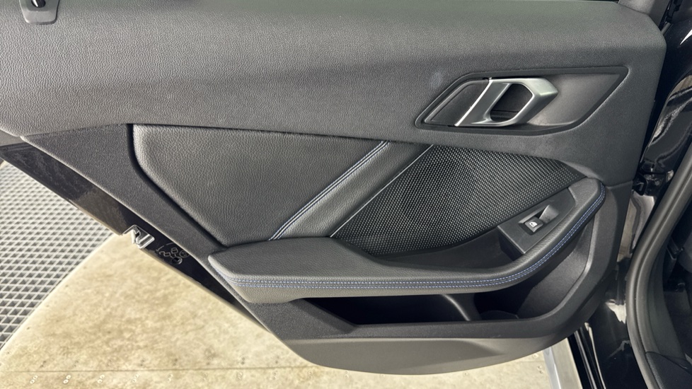 BMW 1 Series 118i [136] M Sport 5dr Petrol Hatchback - Image 35