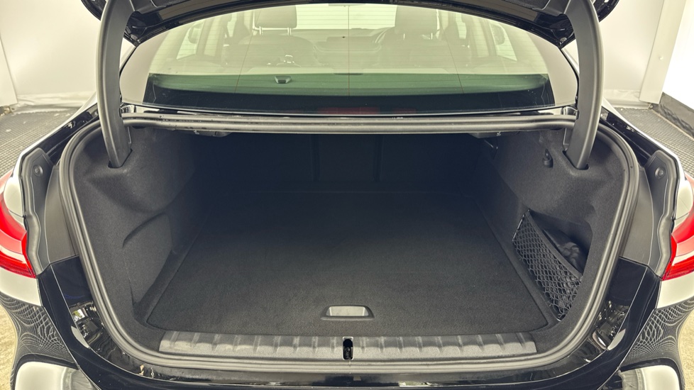 BMW 2 Series 218i Sport 4dr DCT Petrol Saloon - Image 13