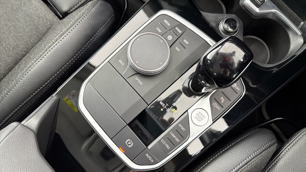 BMW 2 Series 218i Sport 4dr DCT Petrol Saloon - Image 19