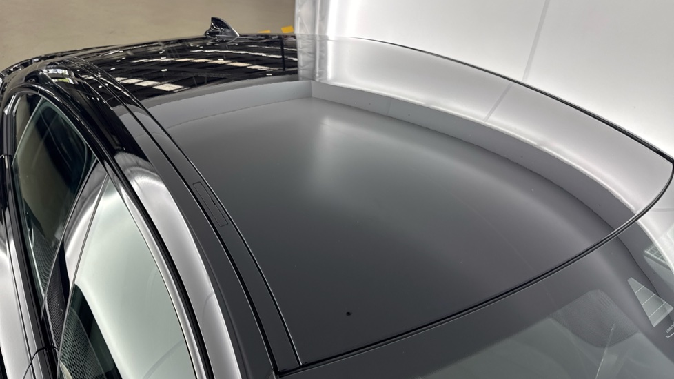 BMW 2 Series 218i Sport 4dr DCT Petrol Saloon - Image 21