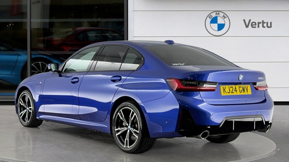 BMW 3 Series 330e M Sport 4dr Step Auto Saloon - Image 2