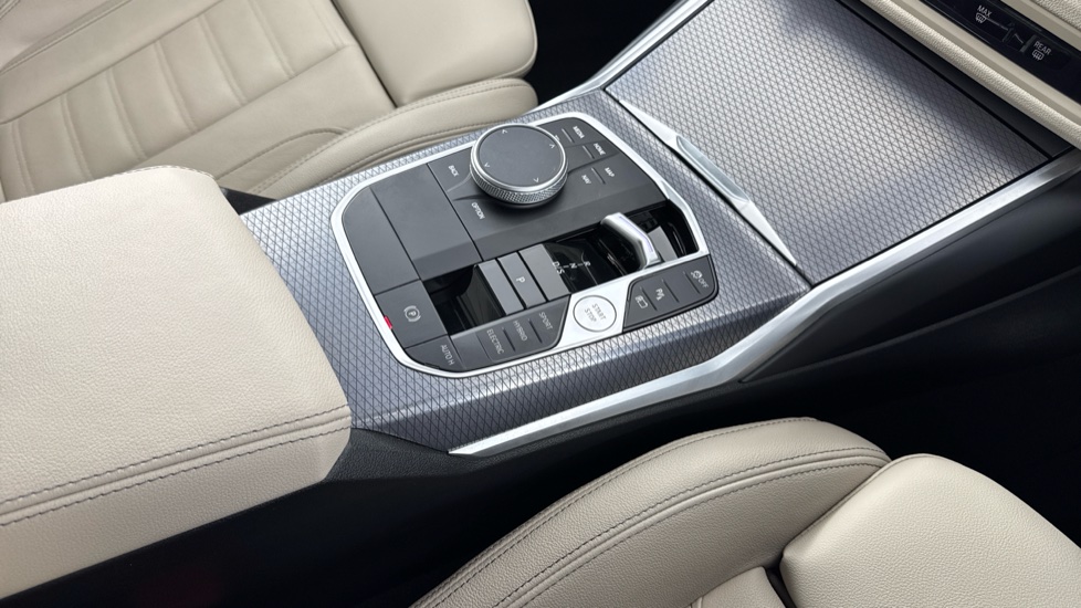 BMW 3 Series 330e M Sport 4dr Step Auto Saloon - Image 10