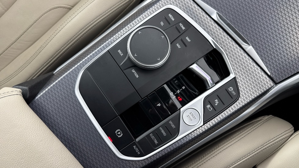 BMW 3 Series 330e M Sport 4dr Step Auto Saloon - Image 19