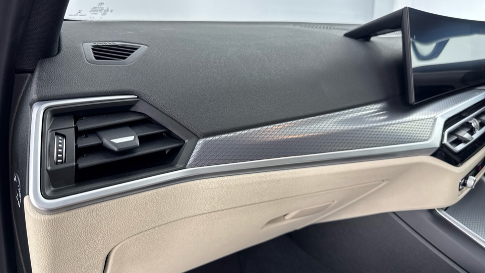 BMW 3 Series 330e M Sport 4dr Step Auto Saloon - Image 34