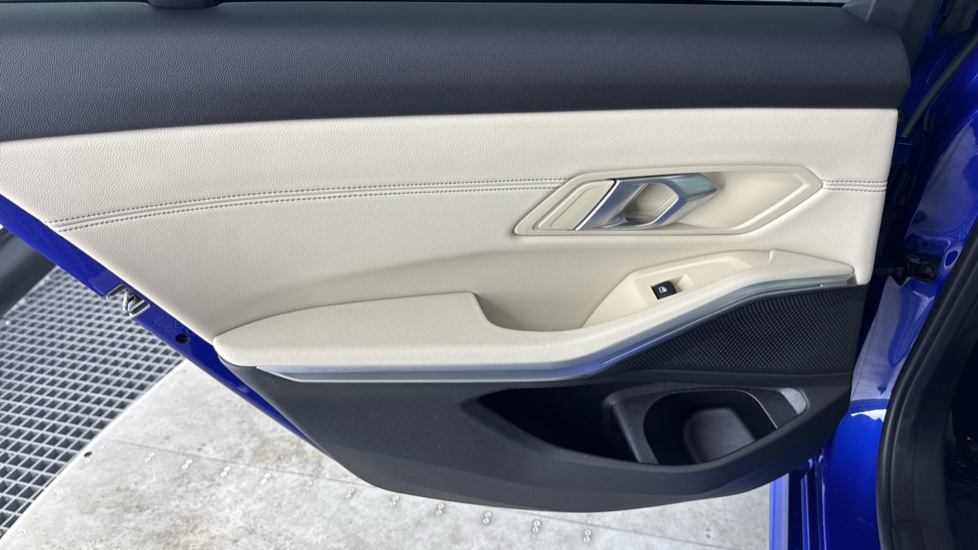 BMW 3 Series 330e M Sport 4dr Step Auto Saloon - Image 36
