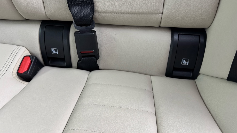 BMW 3 Series 330e M Sport 4dr Step Auto Saloon - Image 37