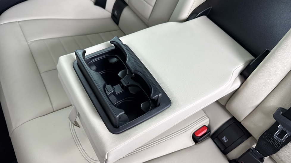 BMW 3 Series 330e M Sport 4dr Step Auto Saloon - Image 39