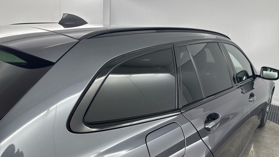 BMW 3 Series 320i M Sport 5dr Step Auto Petrol Estate - Image 24