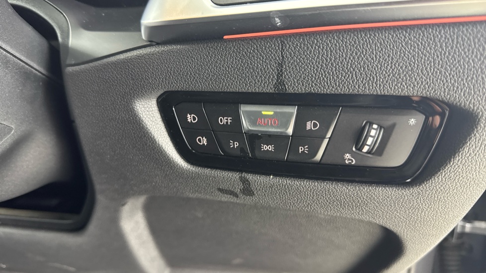 BMW 3 Series 320i M Sport 5dr Step Auto Petrol Estate - Image 35