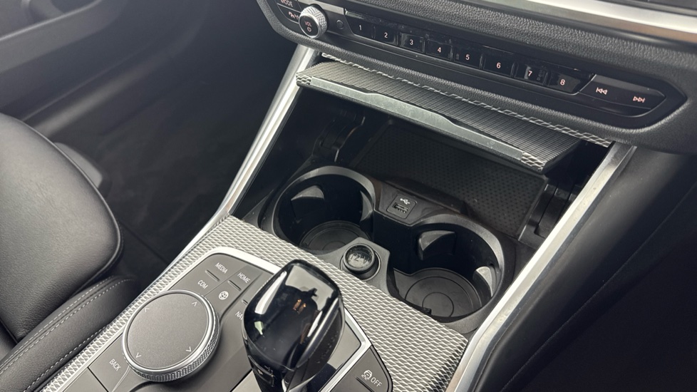 BMW 3 Series 320i M Sport 5dr Step Auto Petrol Estate - Image 37