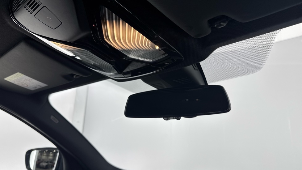 BMW 3 Series 320i M Sport 5dr Step Auto Petrol Estate - Image 39