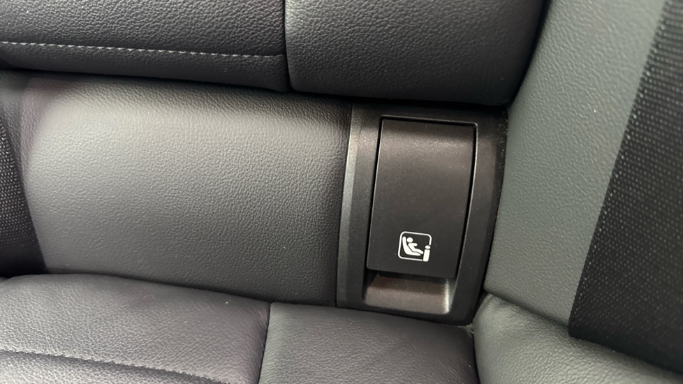 BMW 3 Series 320i M Sport 5dr Step Auto Petrol Estate - Image 56