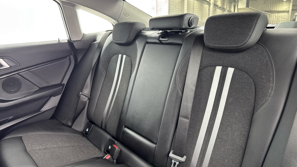 BMW 2 Series 218i [136] Sport 4dr DCT Petrol Saloon - Image 12