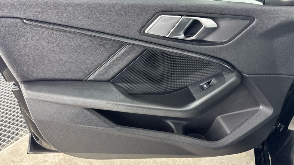 BMW 2 Series 218i [136] Sport 4dr DCT Petrol Saloon - Image 34