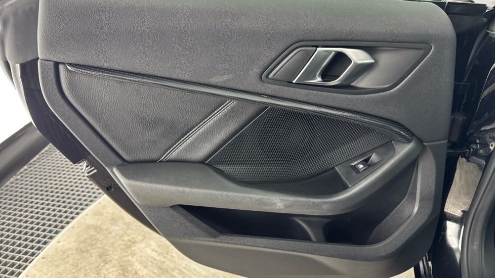 BMW 2 Series 218i [136] Sport 4dr DCT Petrol Saloon - Image 36