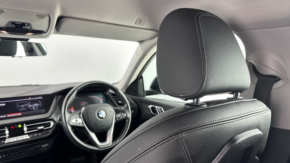 BMW 2 Series 218i [136] Sport 4dr DCT Petrol Saloon - Image 41