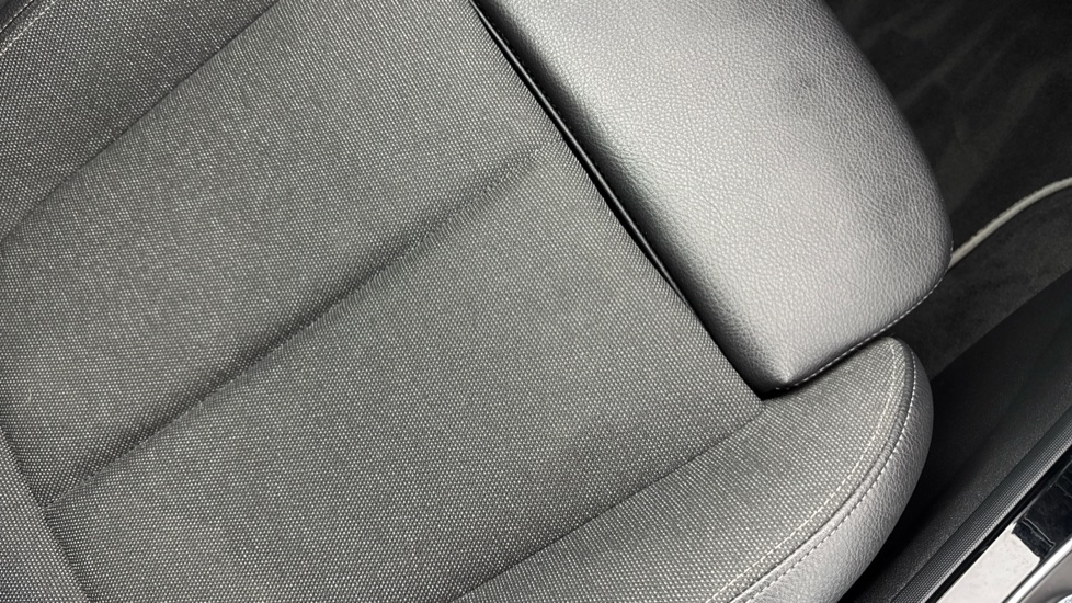 BMW 2 Series 218i [136] Sport 4dr DCT Petrol Saloon - Image 45