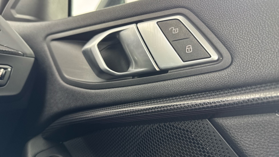 BMW 2 Series 218i [136] Sport 4dr DCT Petrol Saloon - Image 51